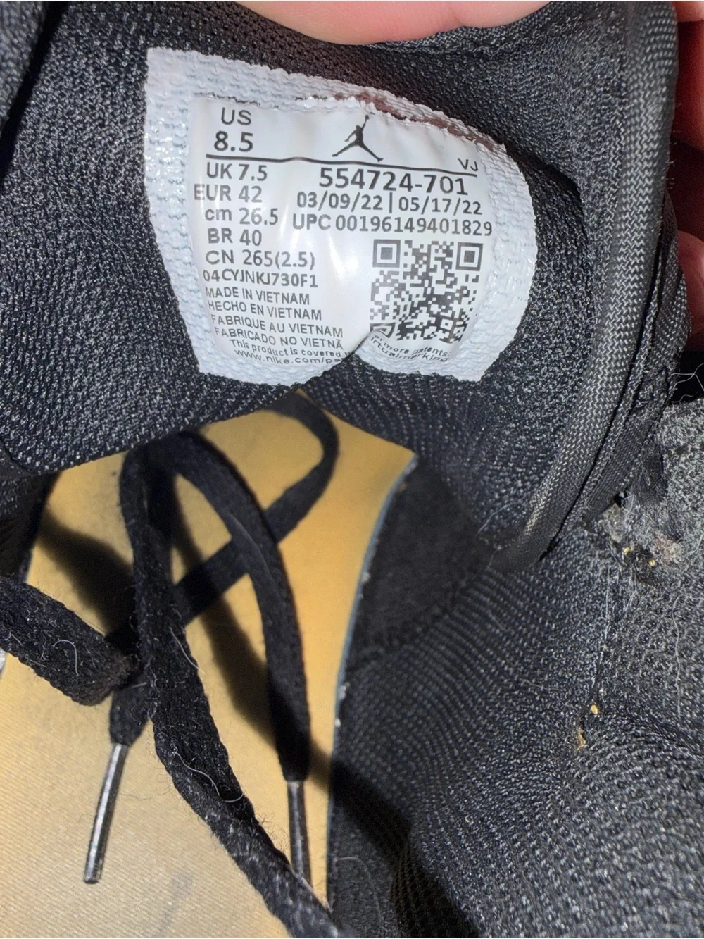 Jordan Mid-Top Sneakers - Black & Yellow Insole